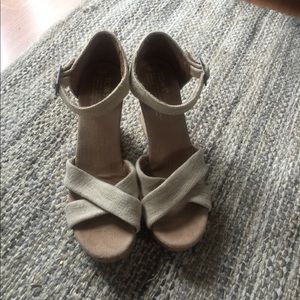Toms Wedge Sandals